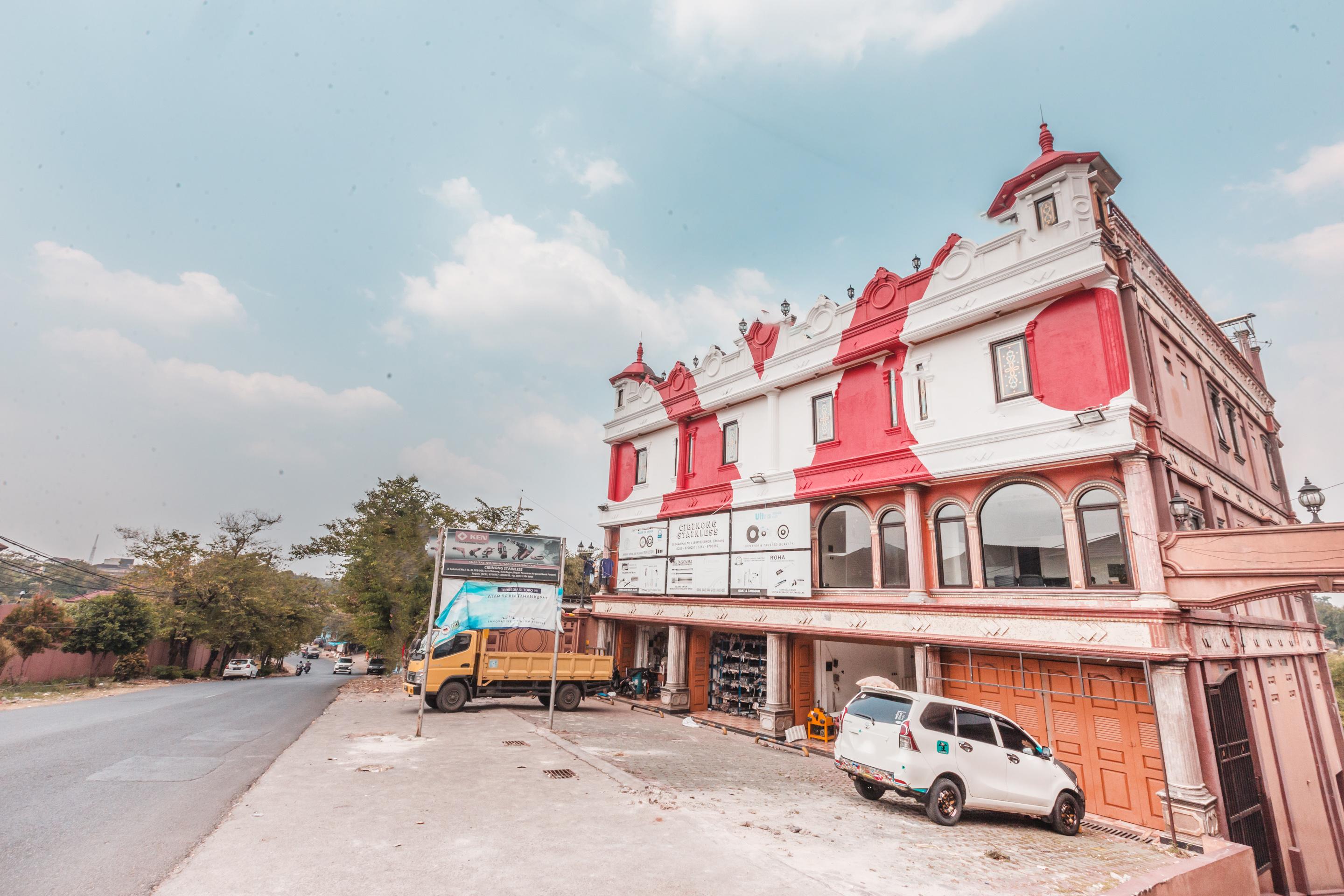 OYO 1640 Fallinda Hotel Bogor Esterno foto