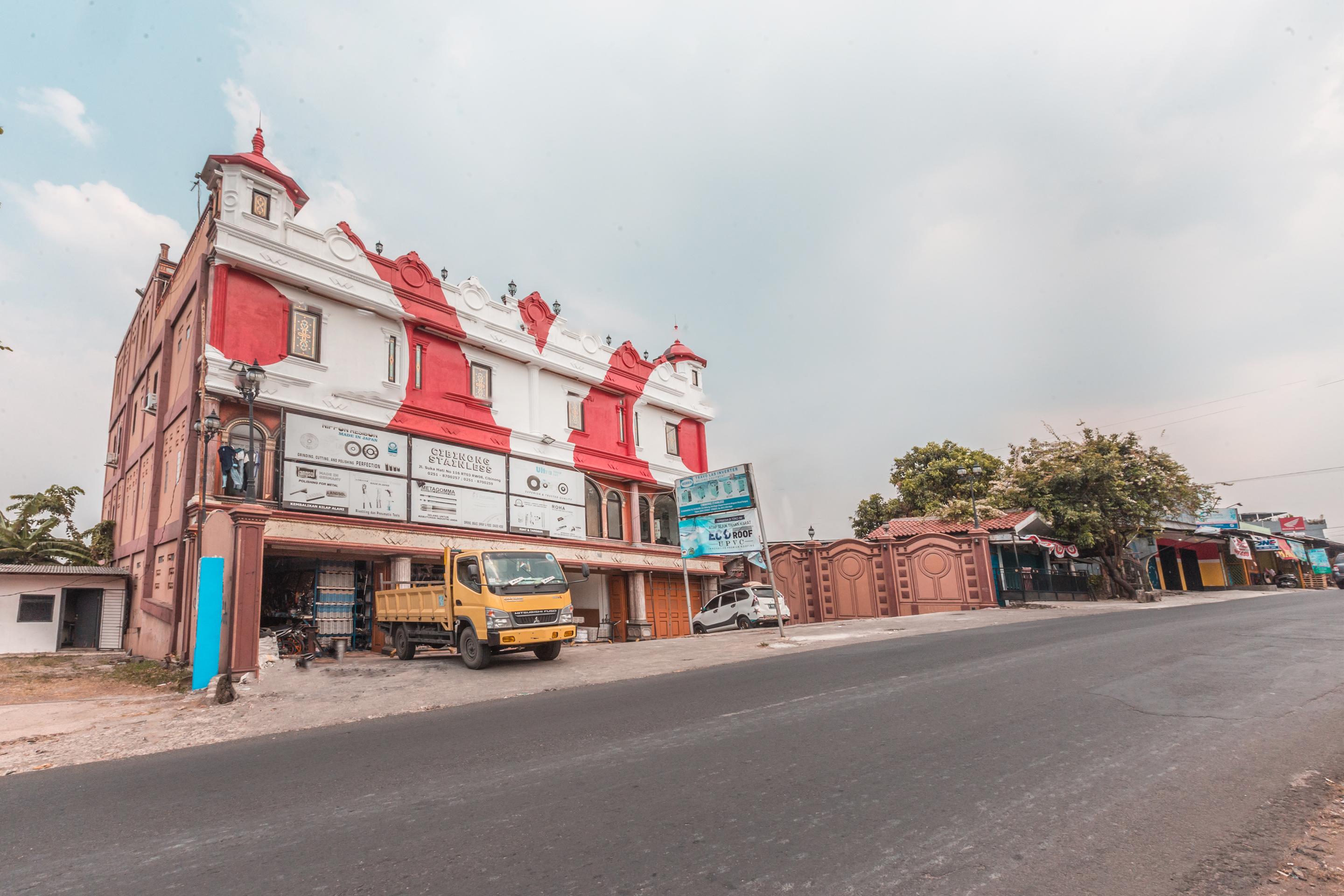OYO 1640 Fallinda Hotel Bogor Esterno foto